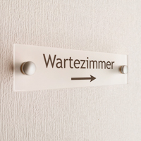 schilder-patientenkommunikation_m.jpg