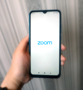 zoom-firmenevent-100_m.jpg