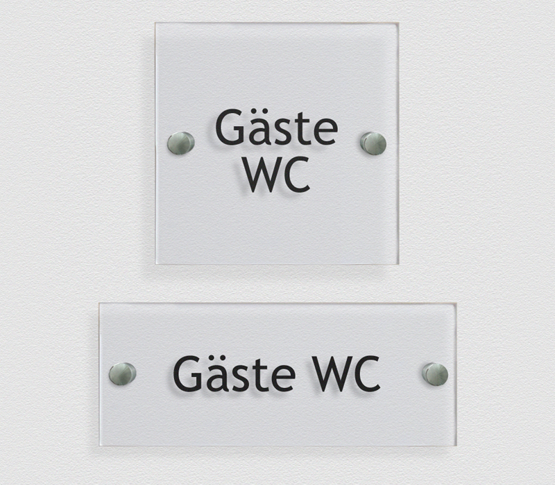 3-gaeste-wc-acrylglas-91913.jpg