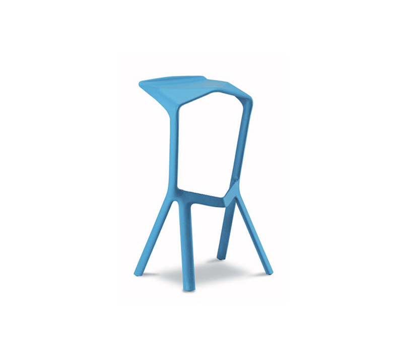 miura-designerstuhl-in-farbe-hellblau-91549.jpg