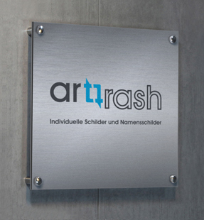 Alu-Verbund-Schild für Außen in Farbe Silber mit individuellem Druck