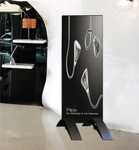 Klemmsystem in Farbe Schwarz mit Druckpaneel